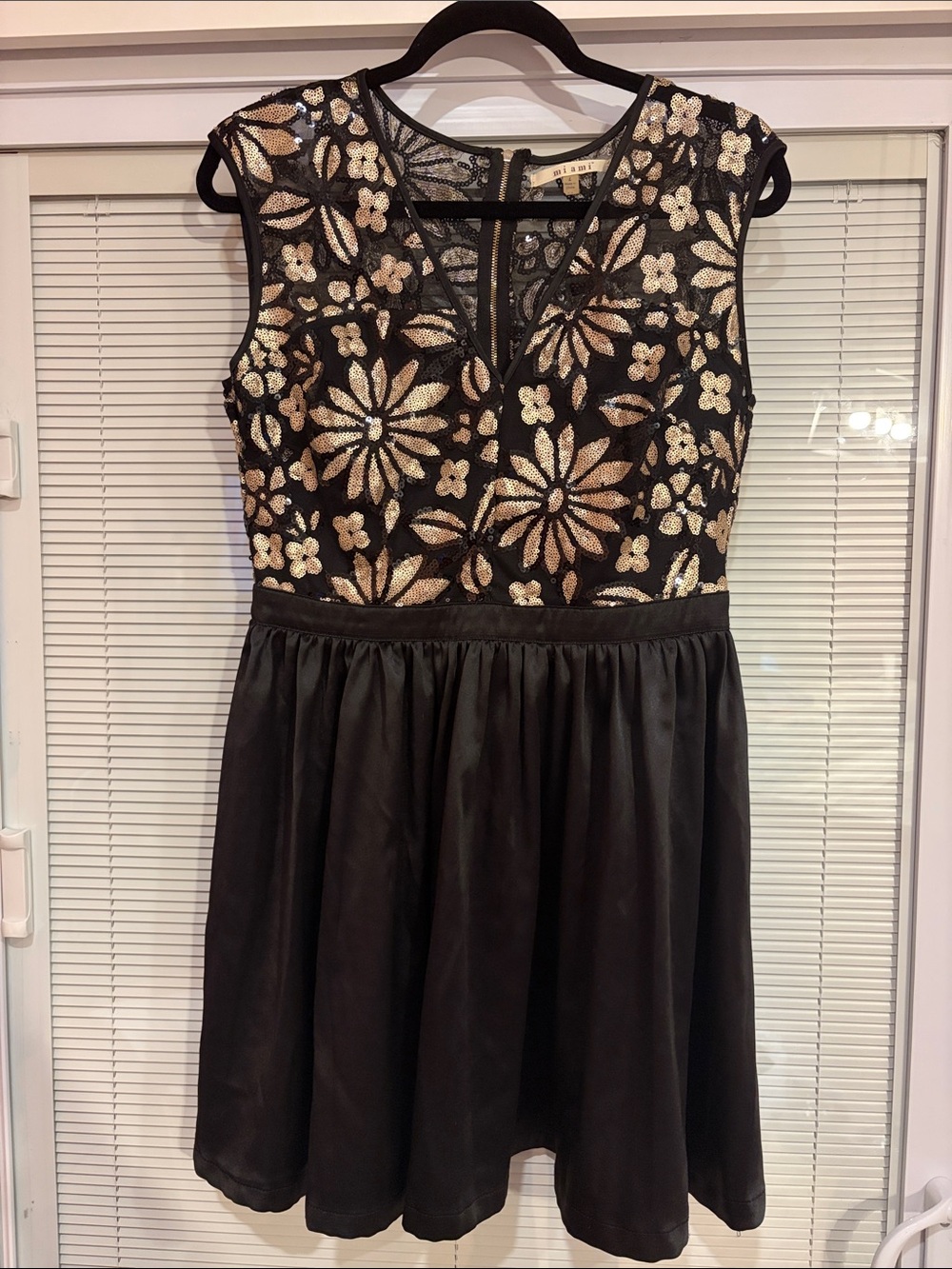 Miami Black and Gold Sequin Dress Size Large